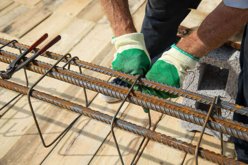 HX Ferro e Aço - Distribuidor de Estacas em Cotia